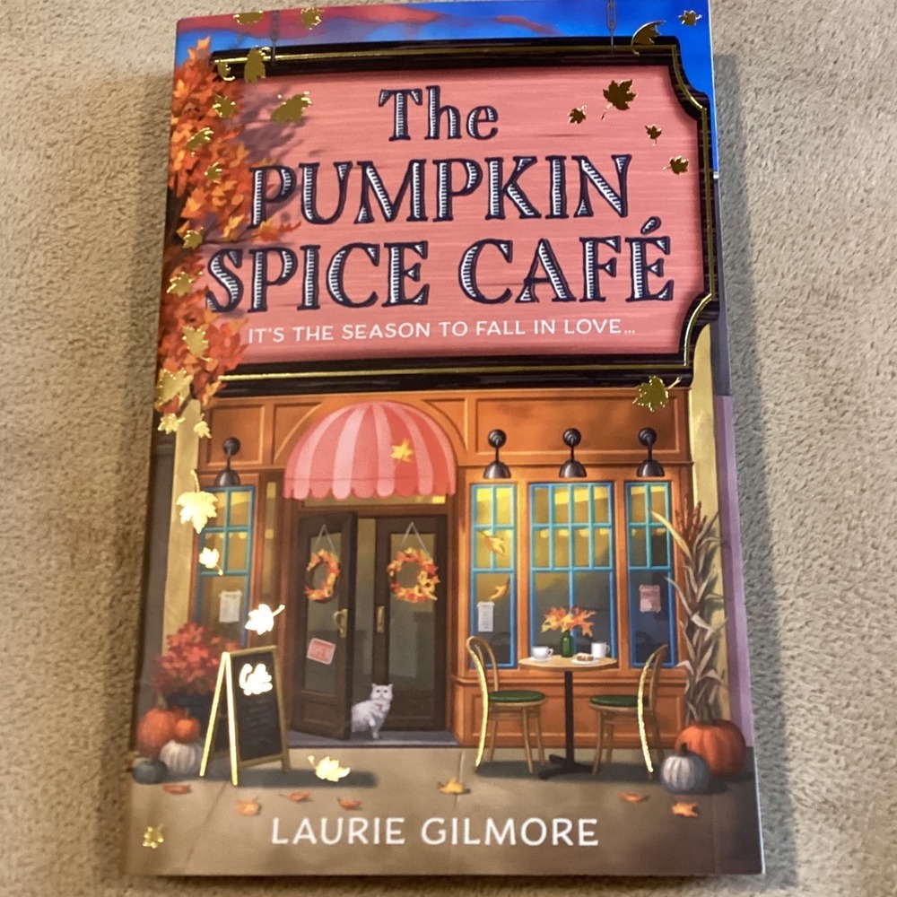 The Pumpkin Spice Café Paperback Book (Dream Harbor) by Laurie Gilmore‎